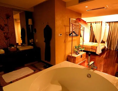 福州养生会所的黄昏恋:当爱情遇上八十岁